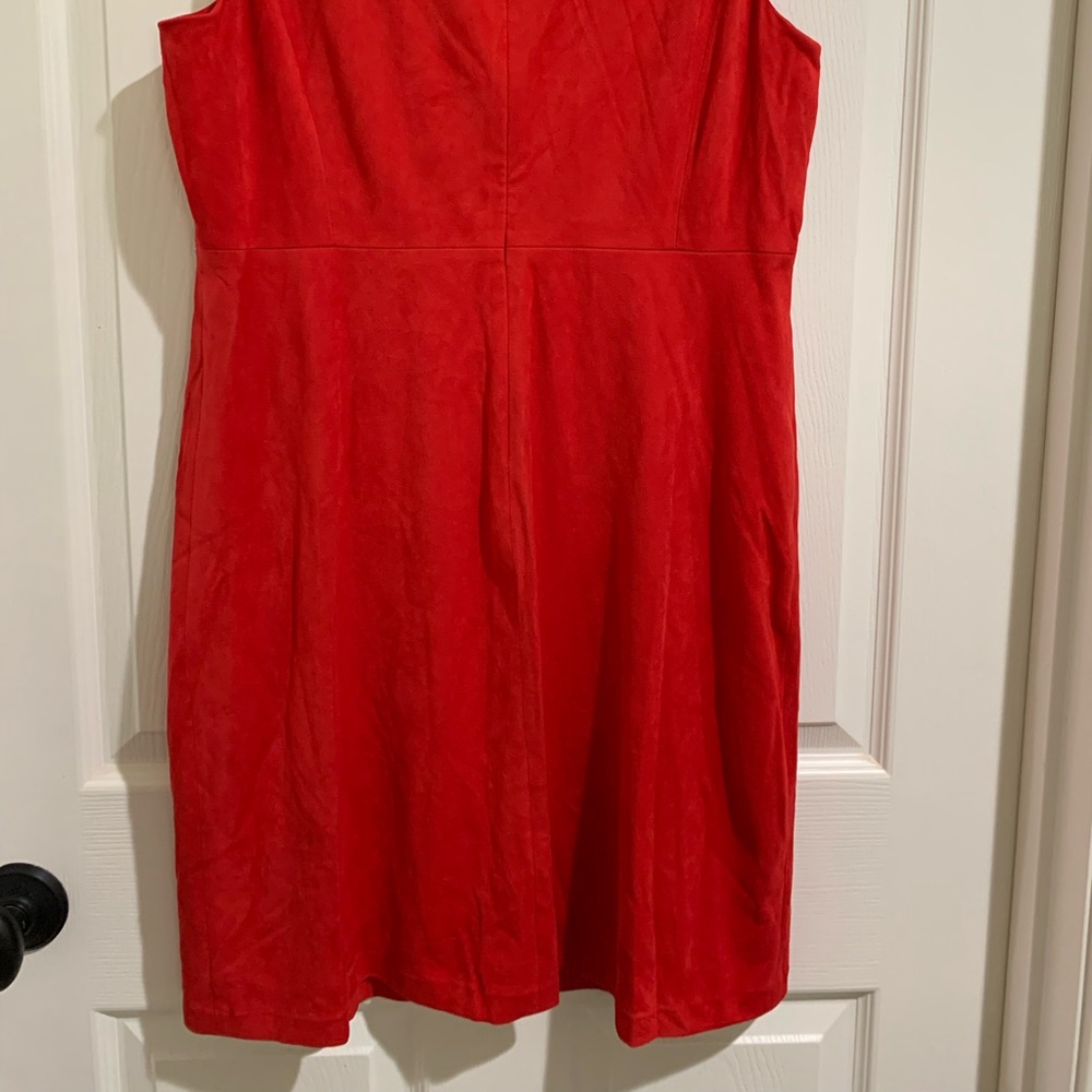 Red sleeveless dress. Never worn size 12P